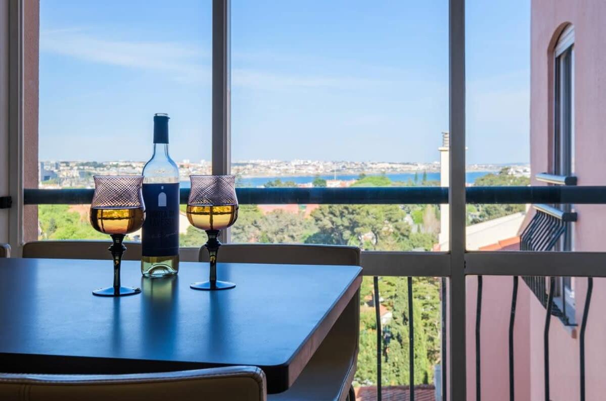 Luxury Sea View Lägenhet Cascais Exteriör bild
